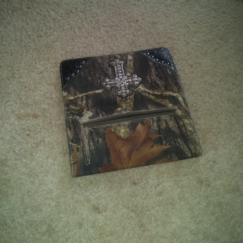 Wallet - Picture 2 of 3